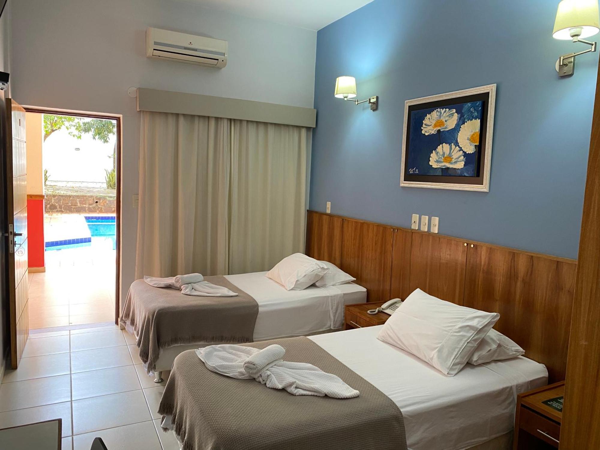 Terwindt Hotel Encarnacion Bagian luar foto